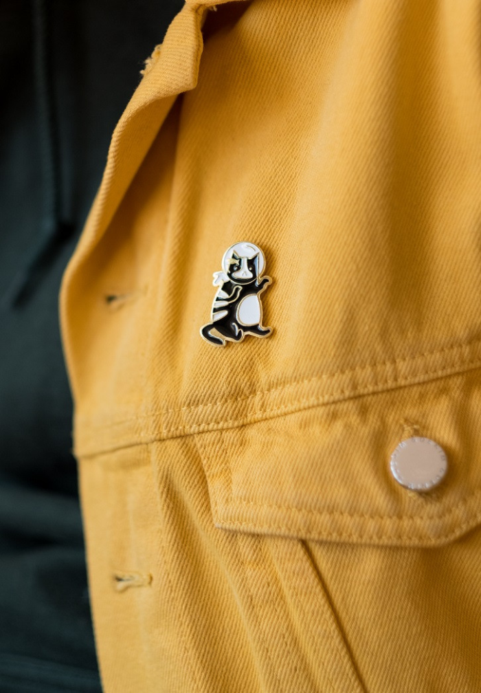 Pin Cat