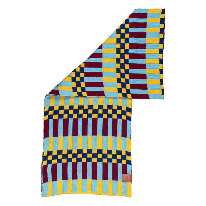 Jacquard Scarf Who Is First At The Finish Line?