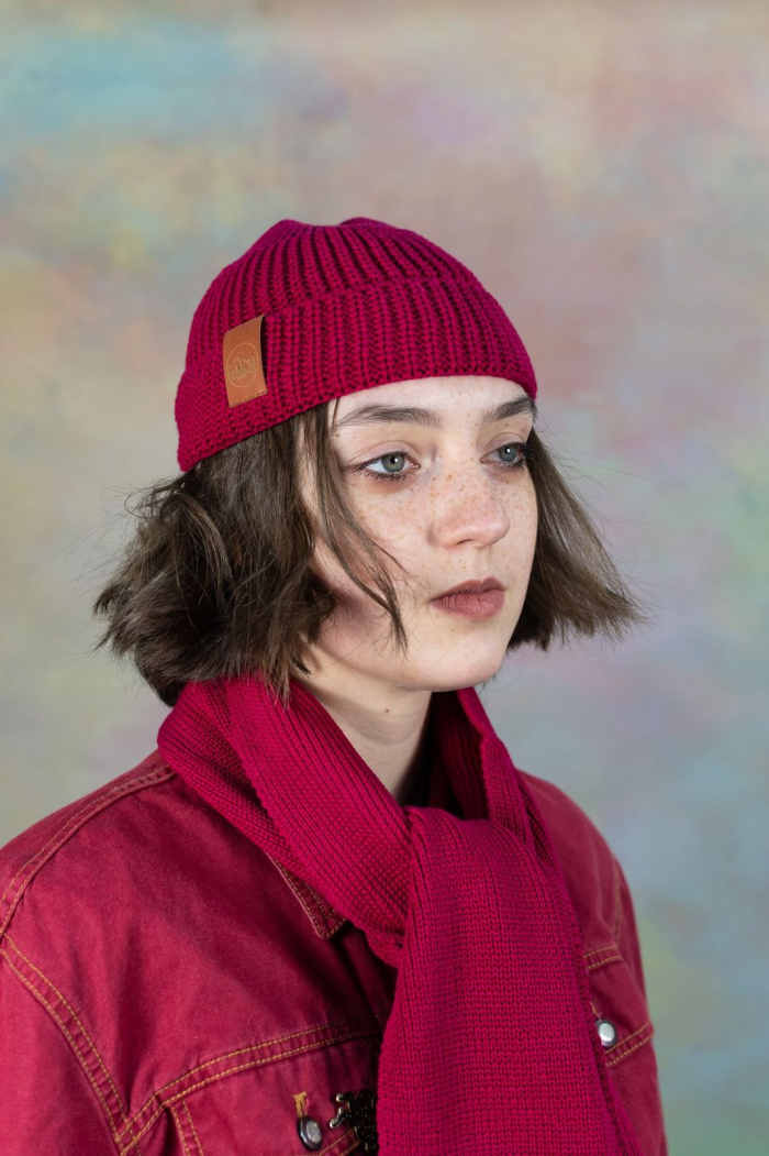 Classic scarf raspberry red