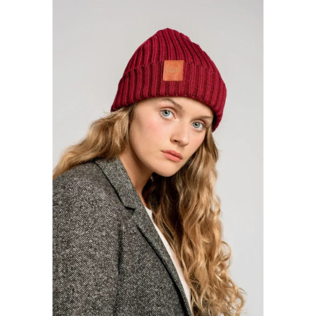 Carmine organic cotton alkatraz beanie