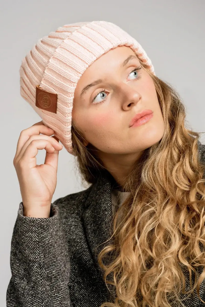 Rose cream organic cotton alkatraz beanie