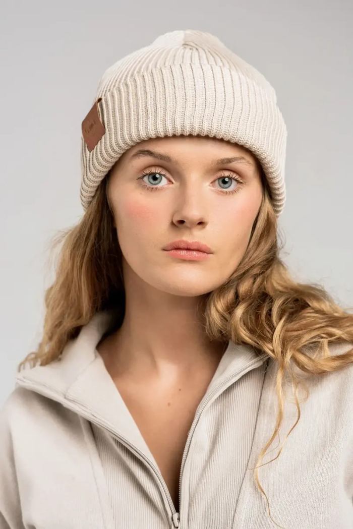 Beige organic cotton winter beanie