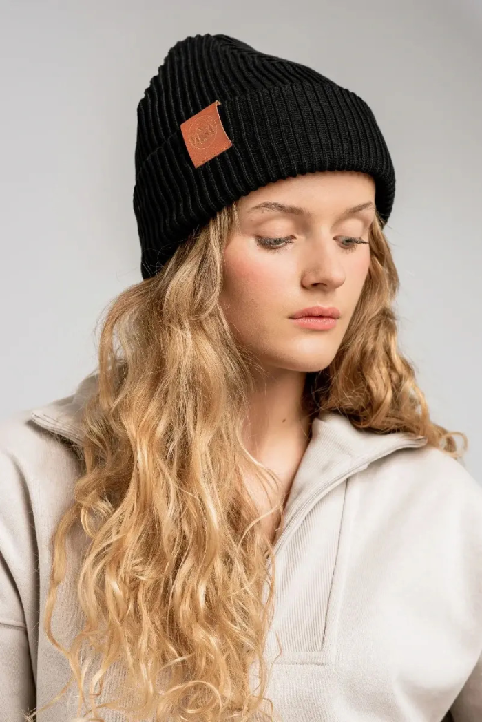 Black organic cotton winter beanie