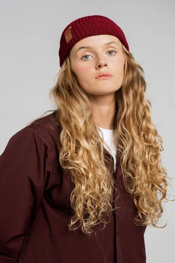 Carmine organic cotton burglar beanie