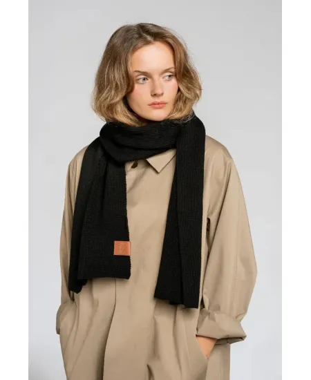 Black organic cotton plain scarf