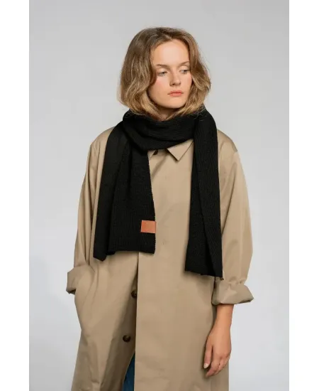 Black organic cotton plain scarf