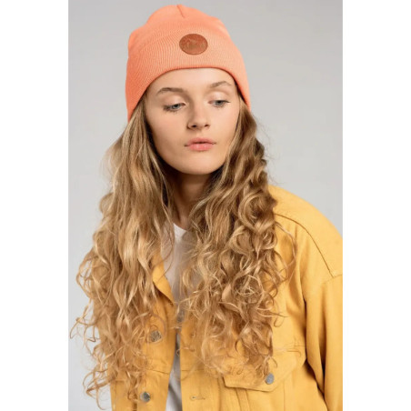 Czapka beanie z bawełny organicznej brzoskwiniowa