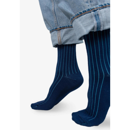 Navy blue organic cotton suit socks with light blue elastane