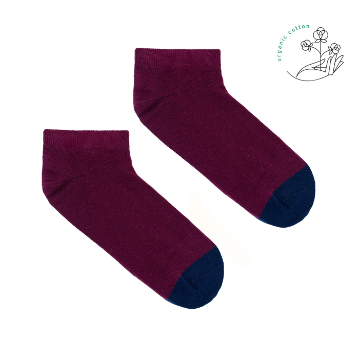 Burgundy ankle socks