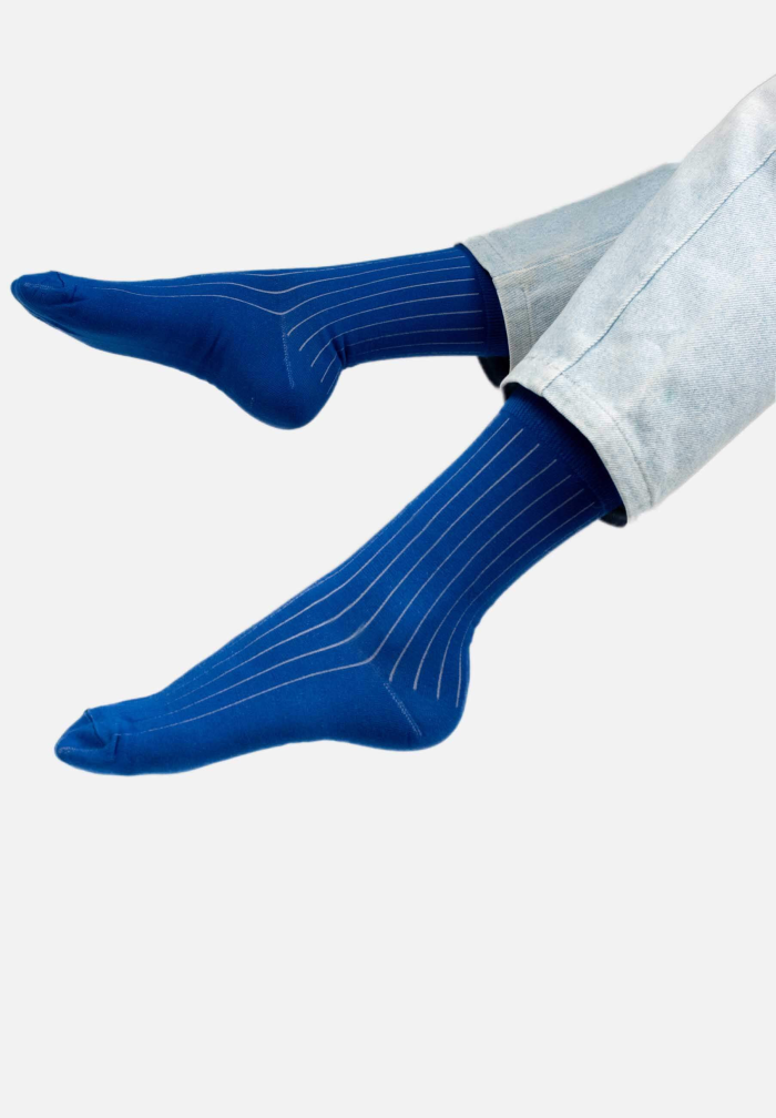 Cornflower blue organic cotton suit socks with purple elastane