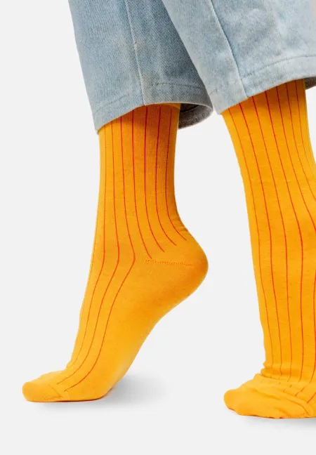 Lemon yellow organic cotton suit socks with red elastane