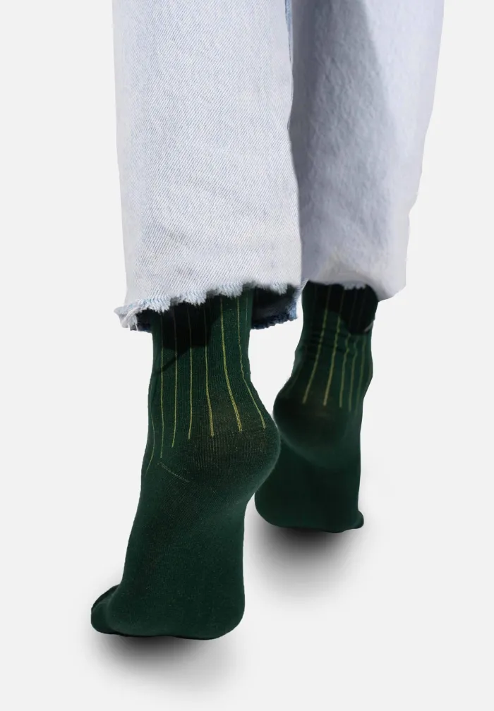 Skarpetki z bawełny organicznej zieleń butelkowa w zielony prążek