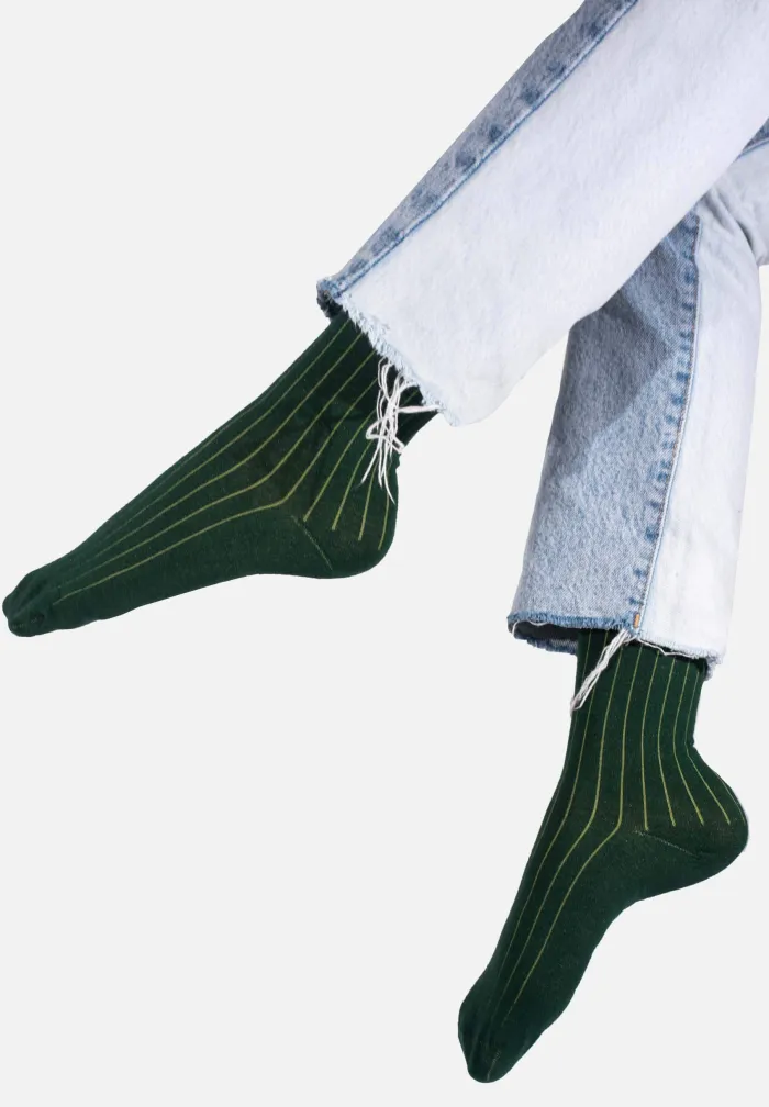 Skarpetki z bawełny organicznej zieleń butelkowa w zielony prążek