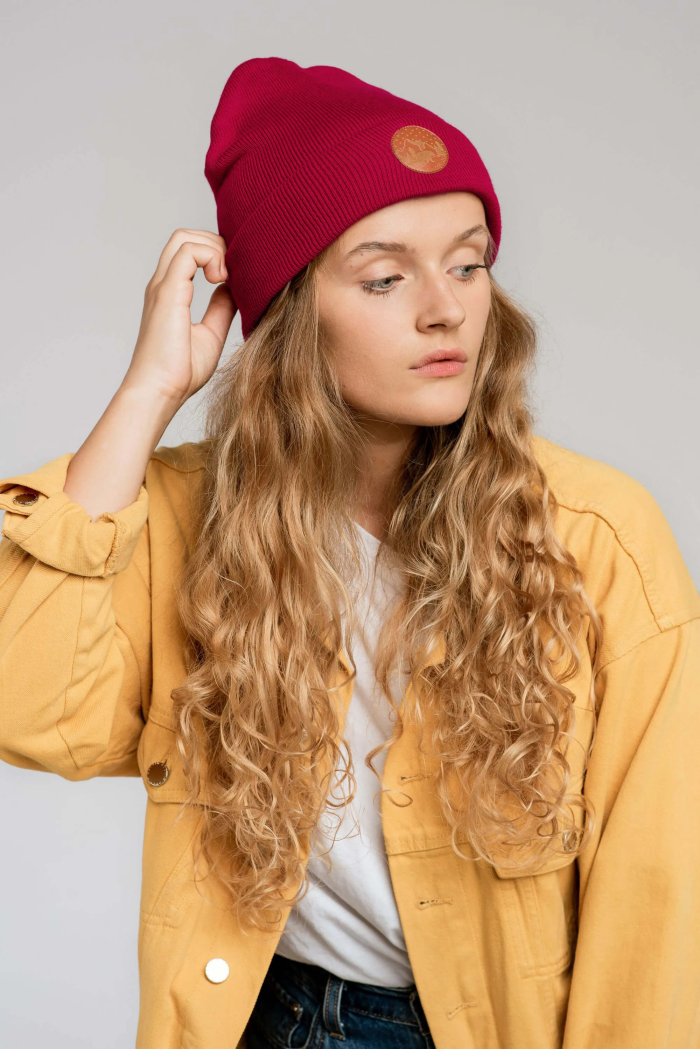Czapka beanie z bawełny organicznej malinowa