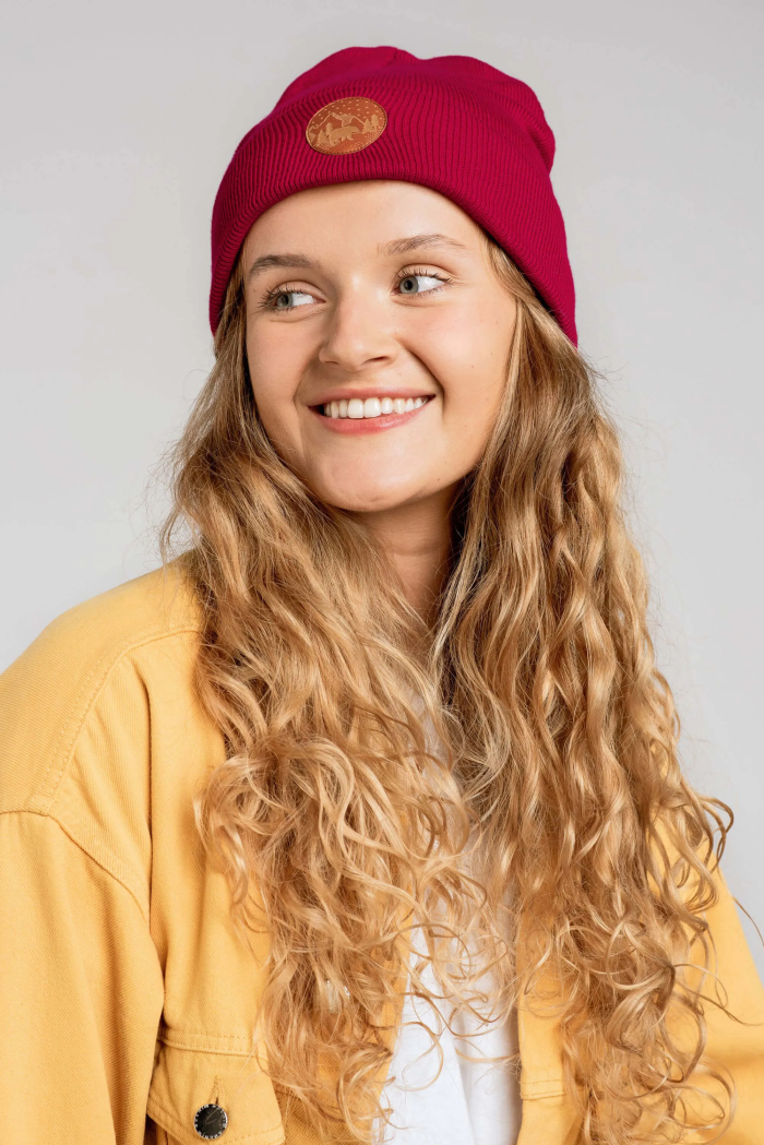 Czapka beanie z bawełny organicznej malinowa