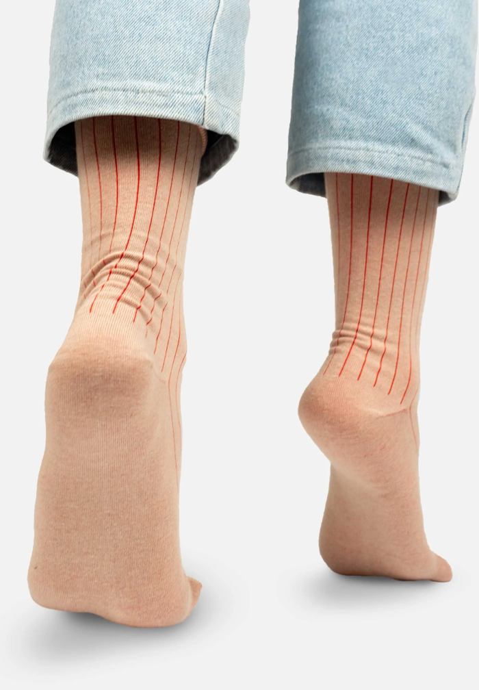 Beige organic cotton suit socks with red elastane