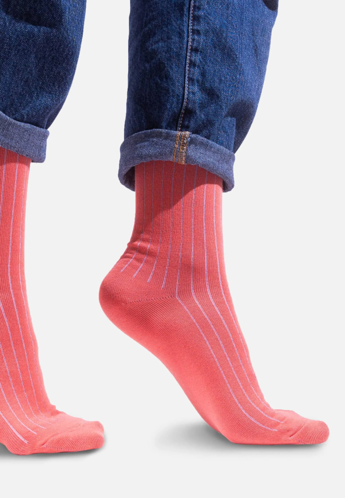 Powder pink organic cotton suit socks with navy blue elastane