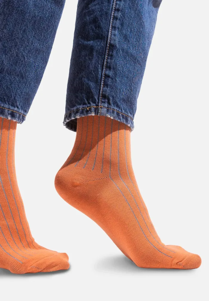 Peach organic cotton suit socks with turquoise elastane