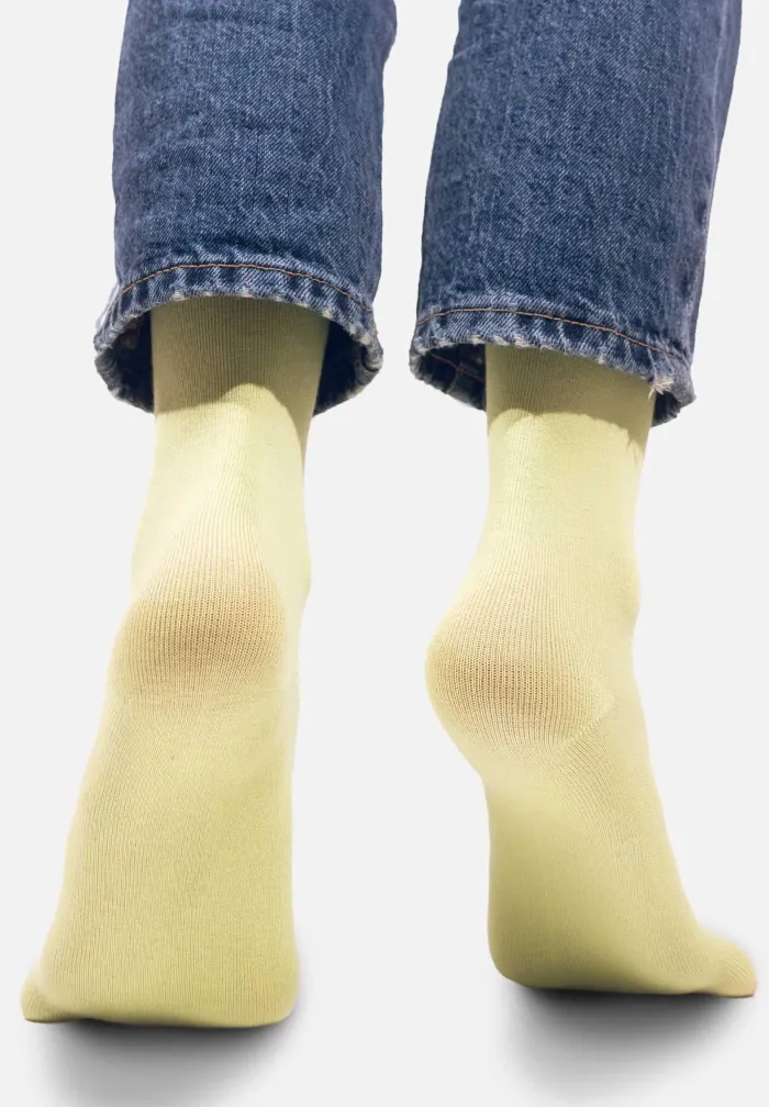 Pistachio socks
