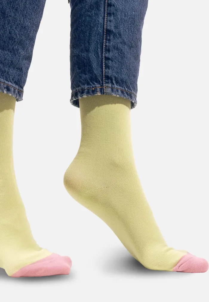Pistachio socks