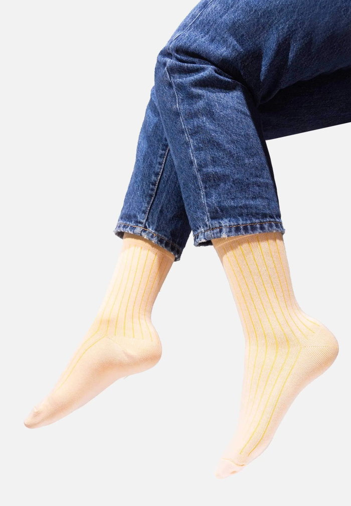 Classic organic cotton pale pink suit socks with yellow elastane