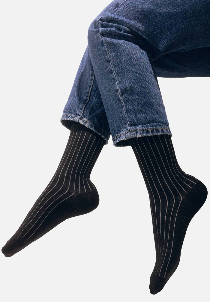 Classic black organic cotton suit socks with grey elastane