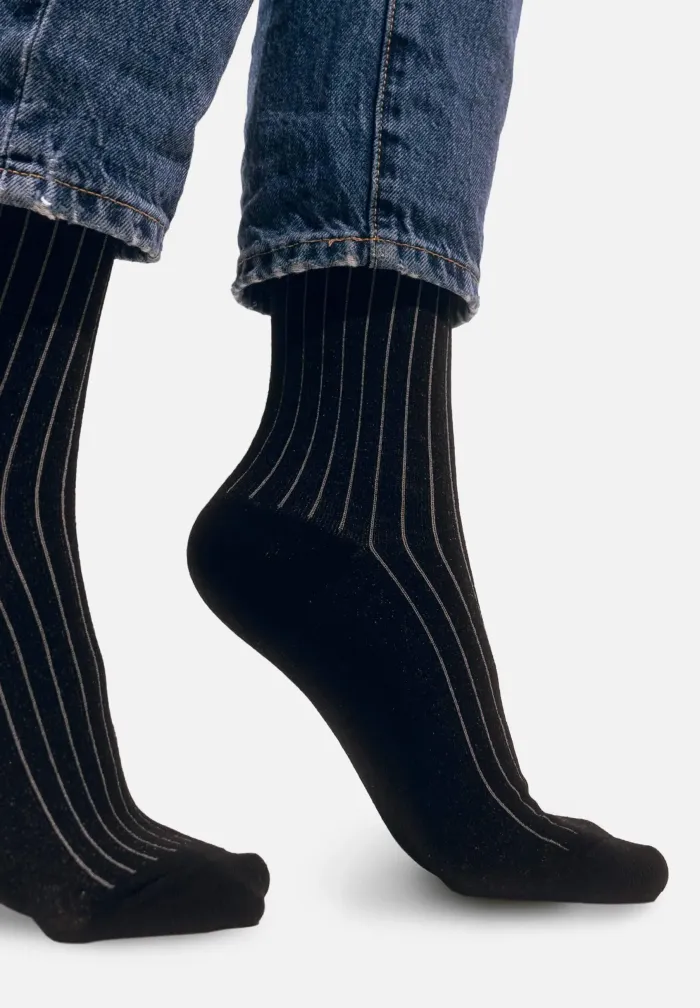Skarpetki z bawełny organicznej czarne w szary prążek