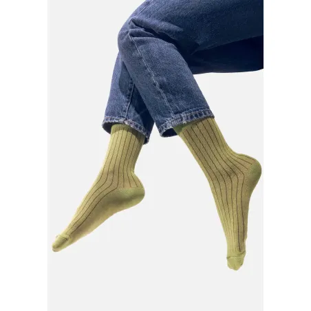 Classic green organic cotton suit socks with burgundy elastane