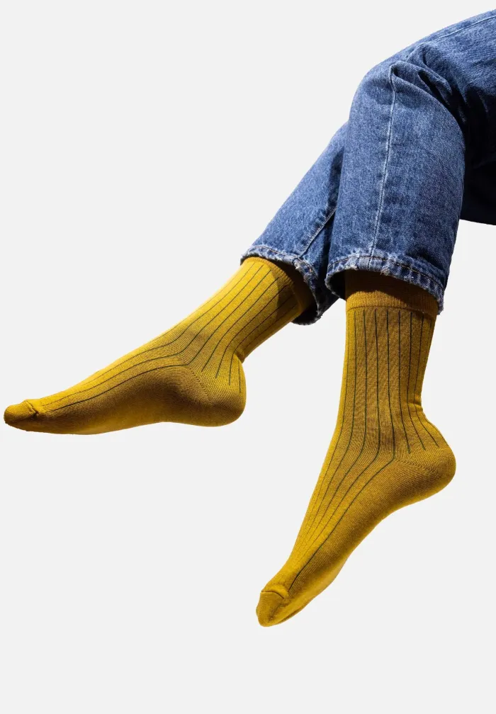 Skarpetki z bawełny organicznej khaki w beżowy prążek