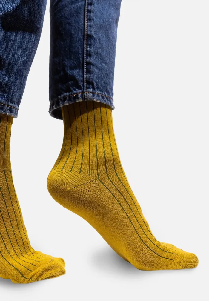 Skarpetki z bawełny organicznej khaki w beżowy prążek