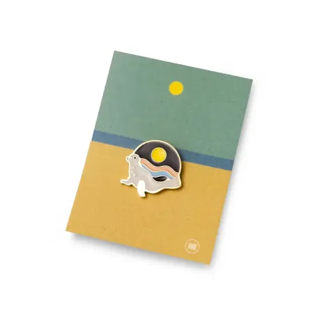 Pin Foka Szara