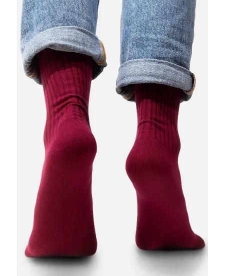Burgundy socks made of organic cotton with wide stripes