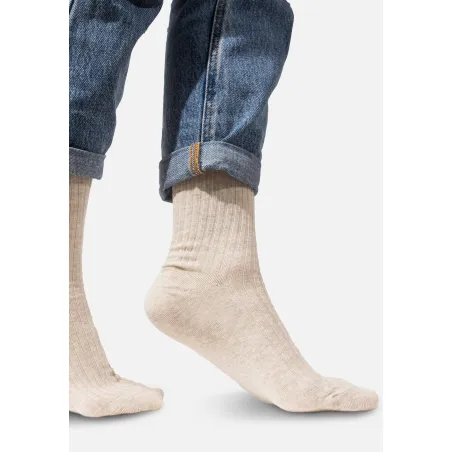 Light grey socks made of organic cotton with wide stripes