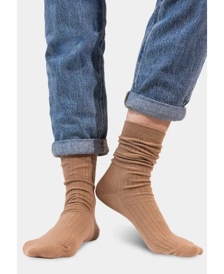 Light brown socks made of organic cotton with wide stripes