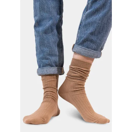 Light brown socks made of organic cotton with wide stripes