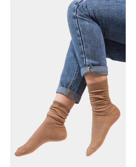 Light brown socks made of organic cotton with wide stripes