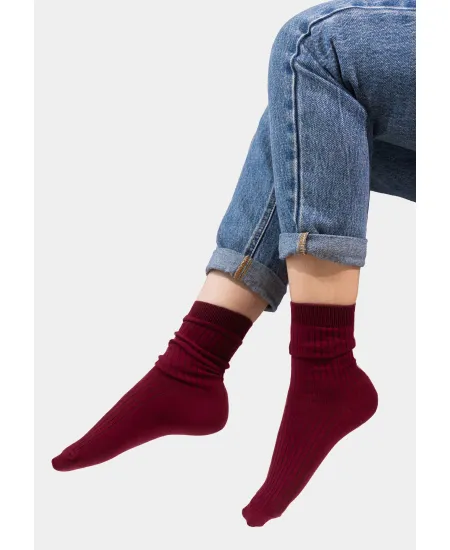 Burgundy socks made of organic cotton with wide stripes