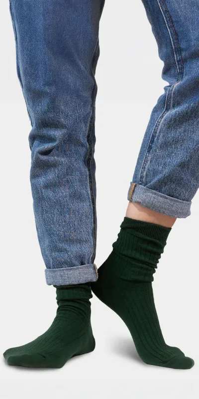 Bottle green socks made of organic cotton with wide stripes