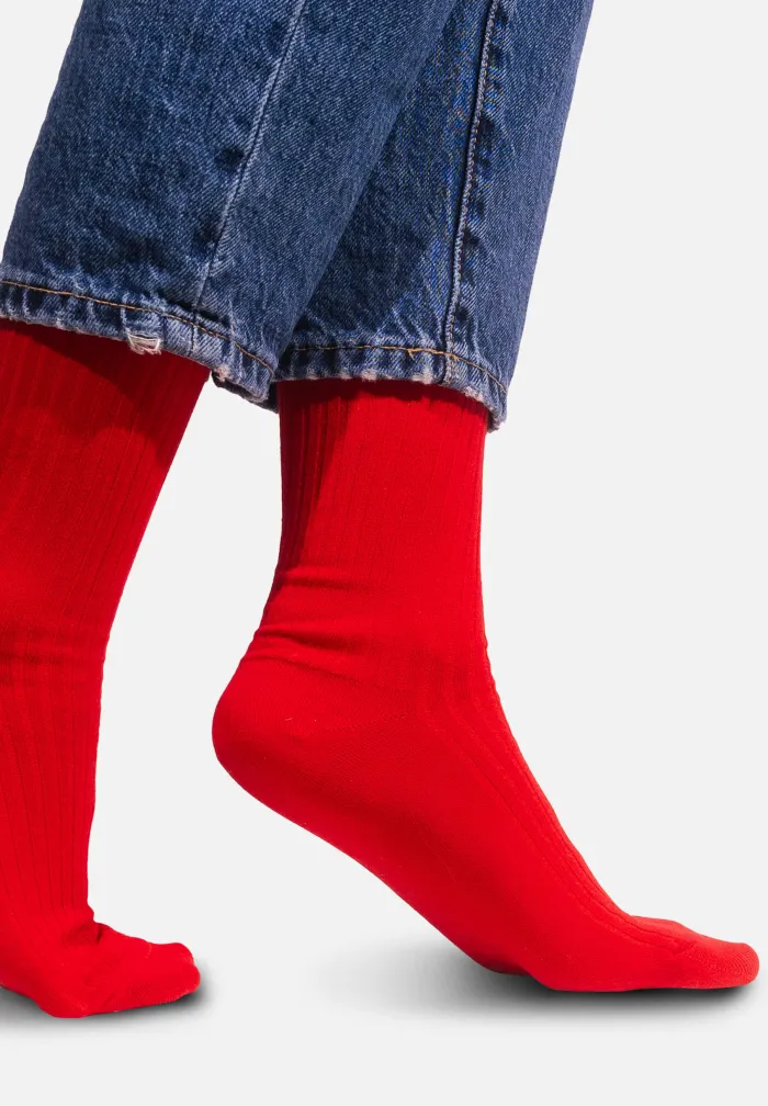 Red socks made of organic cotton with wide stripes
