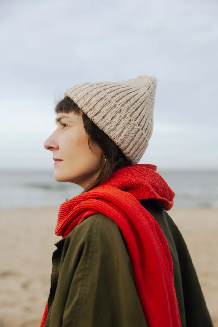 Beige organic cotton alkatraz beanie