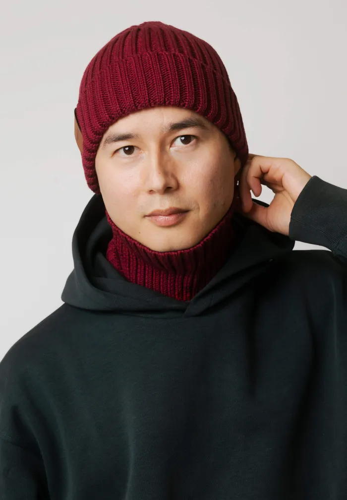 Carmine organic cotton tube scarf