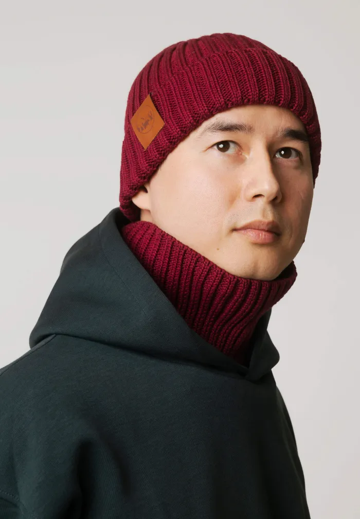 Carmine organic cotton tube scarf