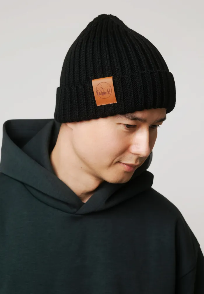 Black organic cotton alkatraz beanie