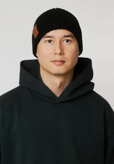 Black organic cotton alkatraz beanie