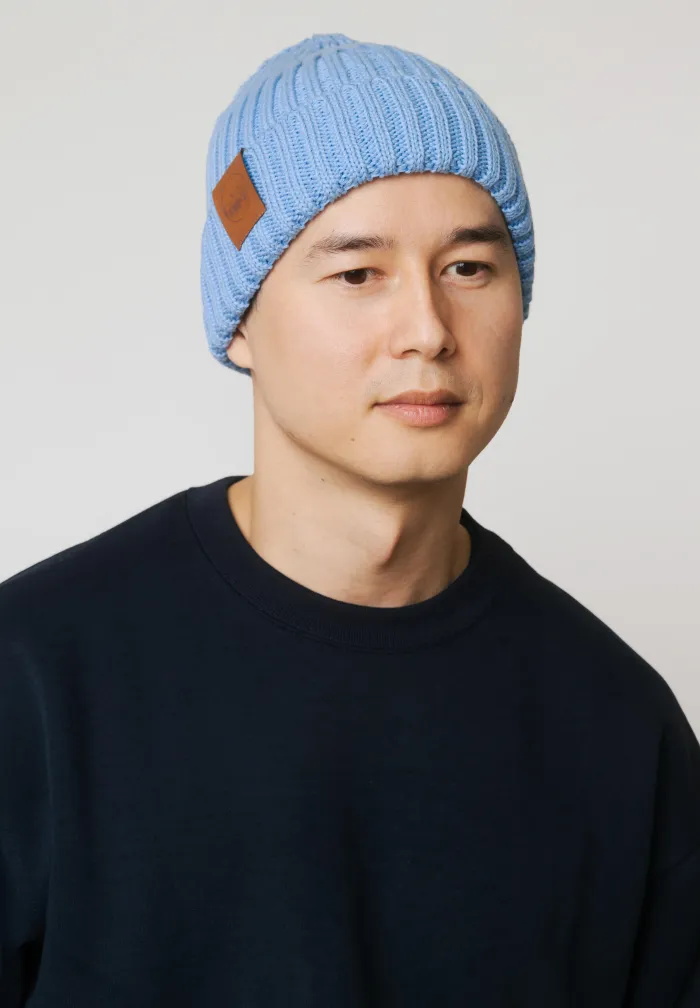 Czapka alkatraz z bawełny organicznej jasnoniebieska