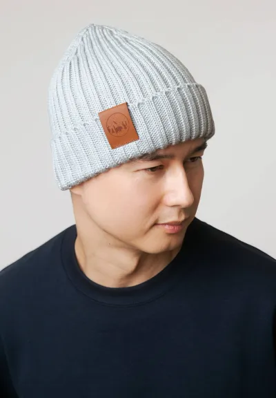 Pearl grey organic cotton alkatraz beanie