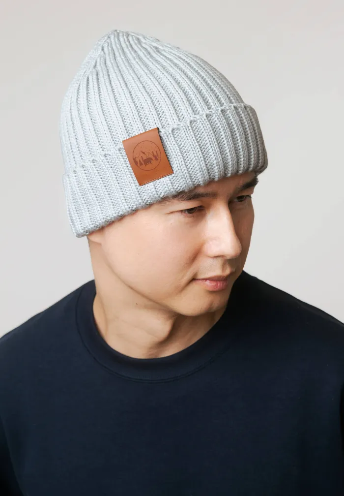 Pearl grey organic cotton alkatraz beanie