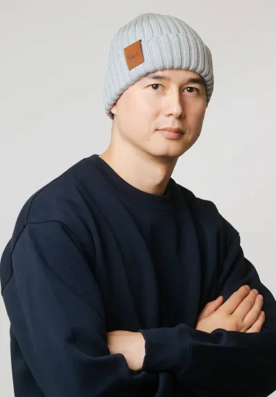 Pearl grey organic cotton alkatraz beanie