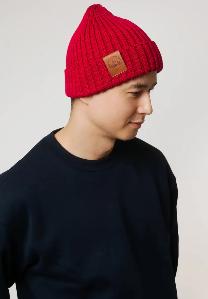 Raspberry pink organic cotton alkatraz beanie