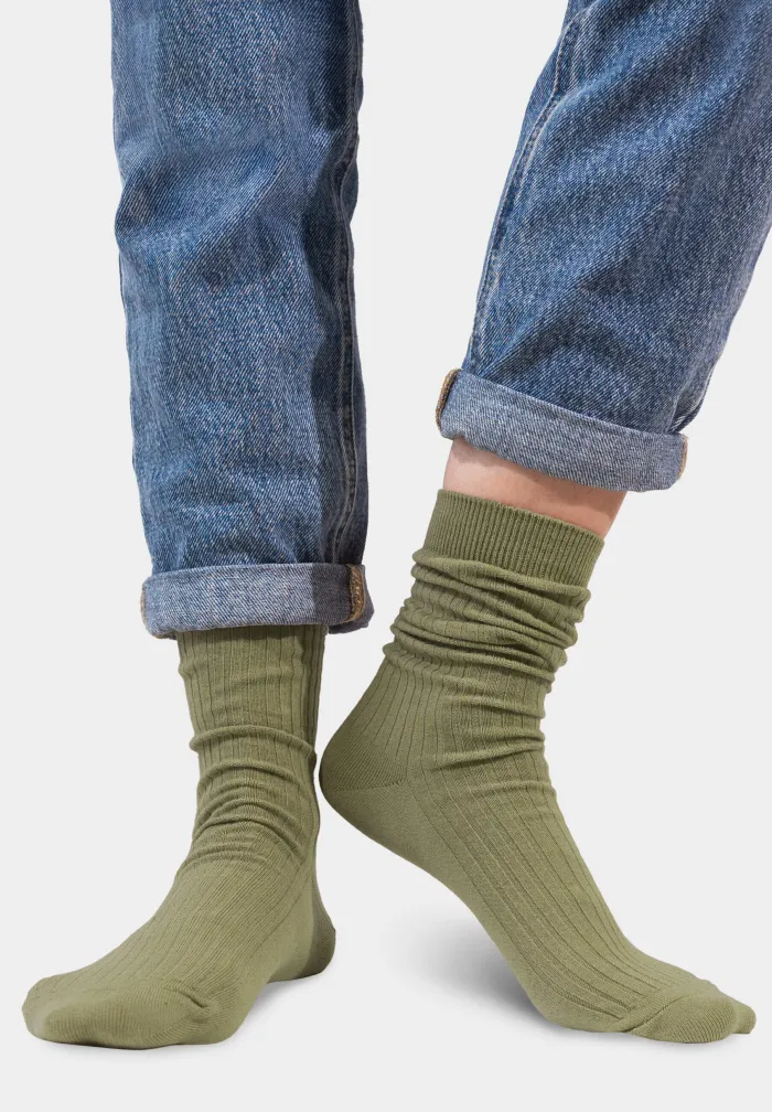 Khaki socks made of organic cotton with wide stripes